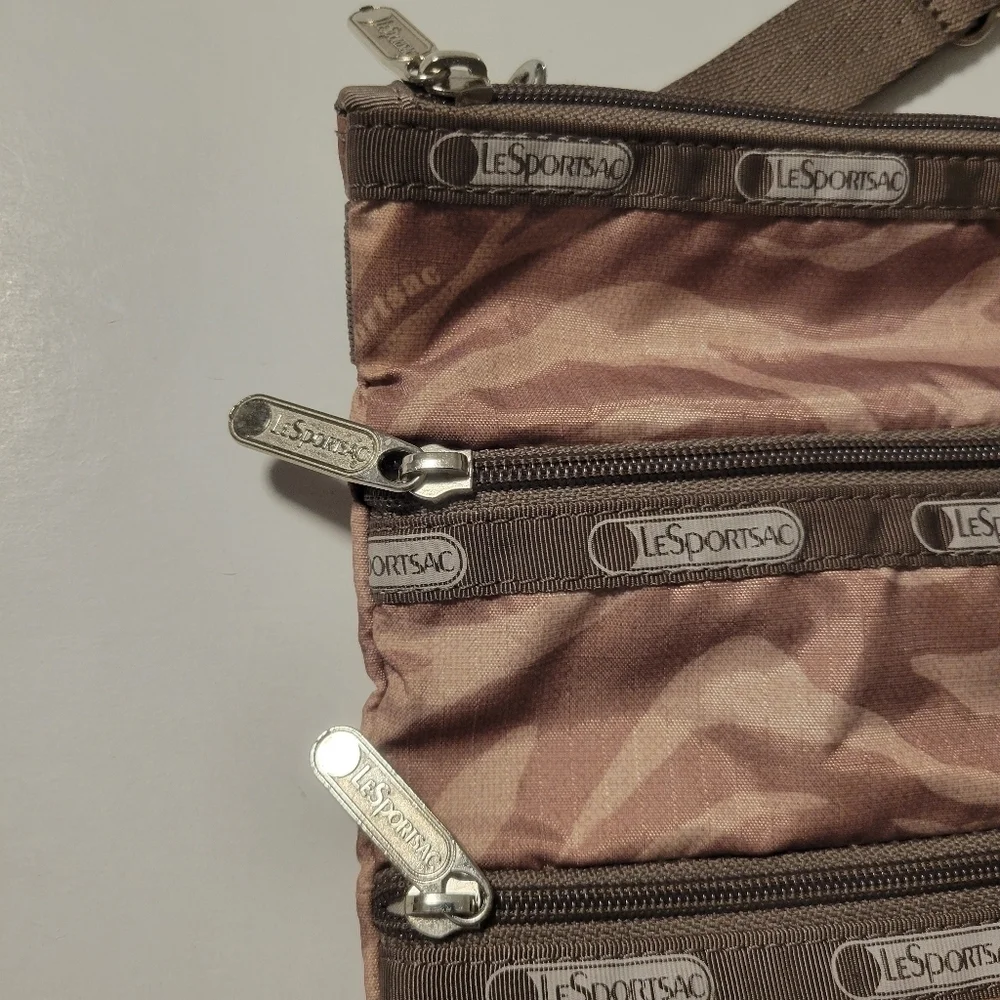 Lesportsac crossbody bag
